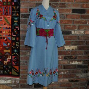Light Blue Wool Tunic Long Sleeve Midi Dress Embroidered Flowers with Belt M